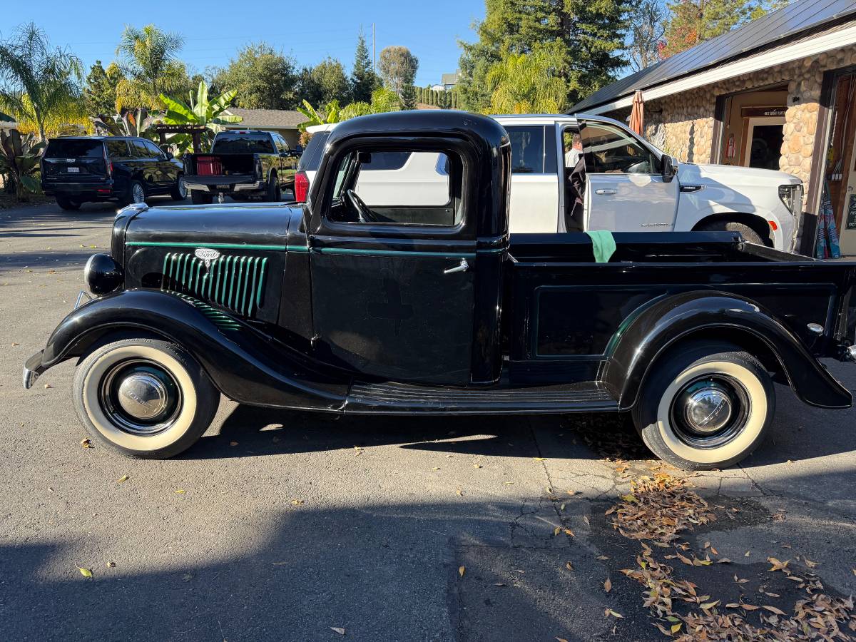 Ford-1935-black-6