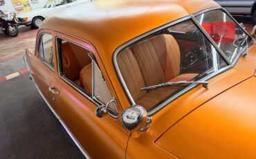 Ford-2-Door-Custom-1951-2-Door-11