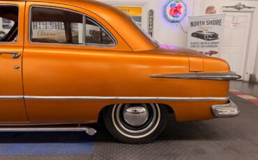 Ford-2-Door-Custom-1951-2-Door-19