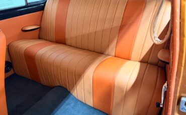 Ford-2-Door-Custom-1951-2-Door-32