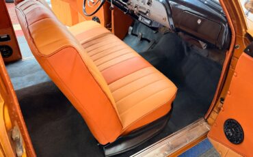 Ford-2-Door-Custom-1951-2-Door-35