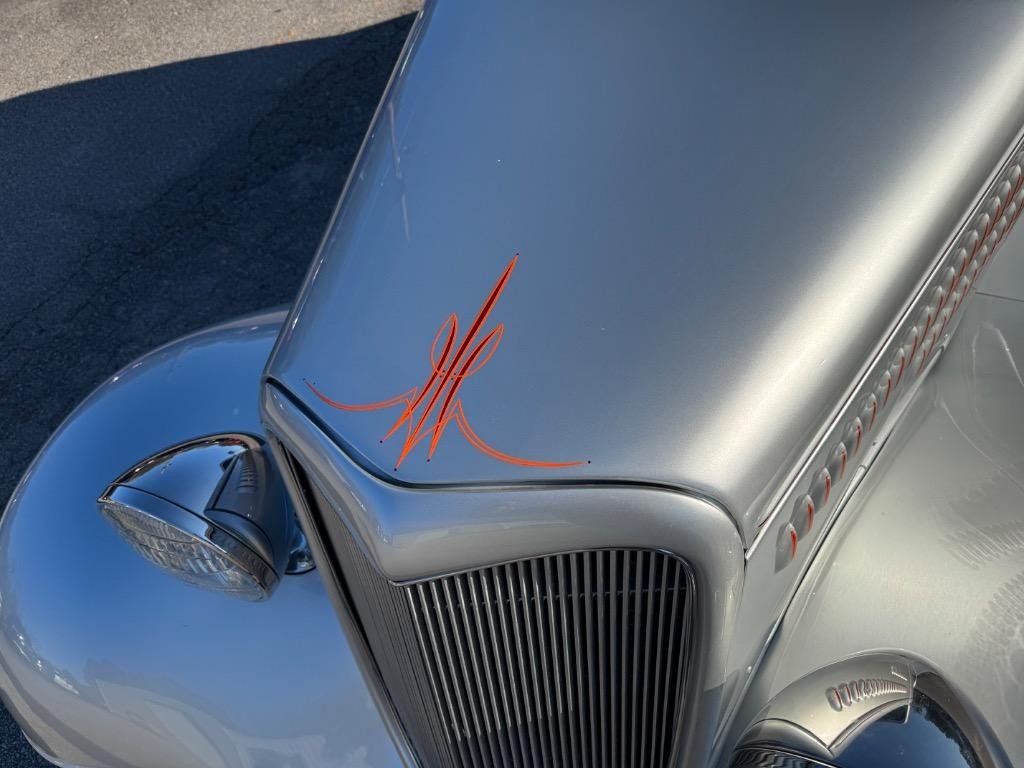 Ford-2-door-sedan-street-rod-AC-1934-Sedan-25