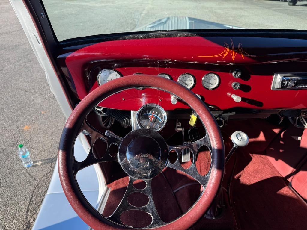 Ford-2-door-sedan-street-rod-AC-1934-Sedan-36