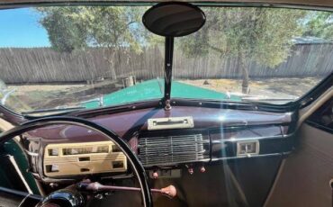 Ford-2-dr-sedan-1940-8