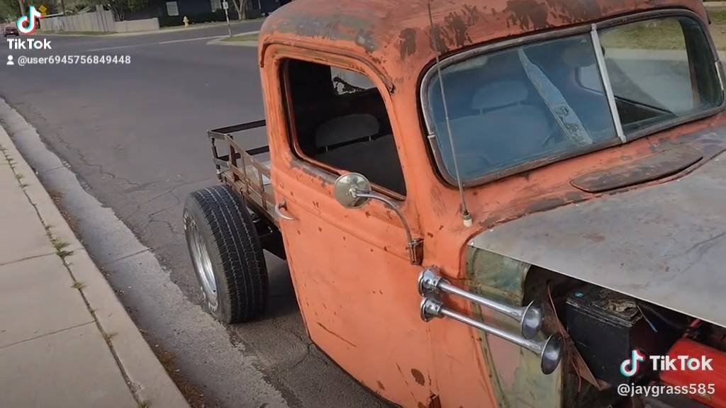 Ford-283-chevy-1937-12