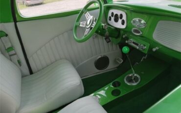 Ford-3-window-coupe-1934-Green-Chaulk-14