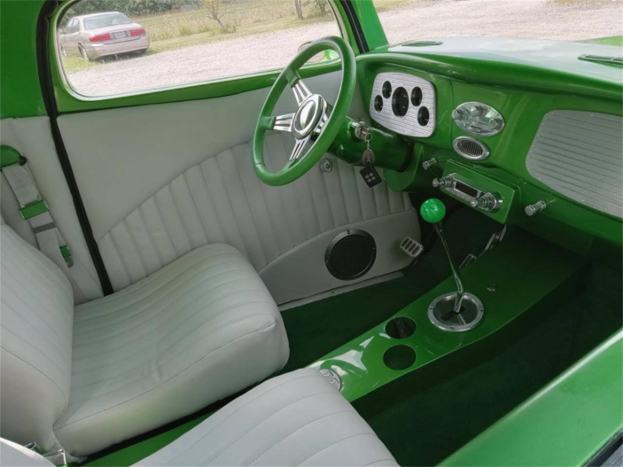 Ford-3-window-coupe-1934-Green-Chaulk-14