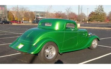 Ford-3-window-coupe-1934-Green-Chaulk-2