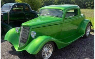 Ford-3-window-coupe-1934-Green-Chaulk-5