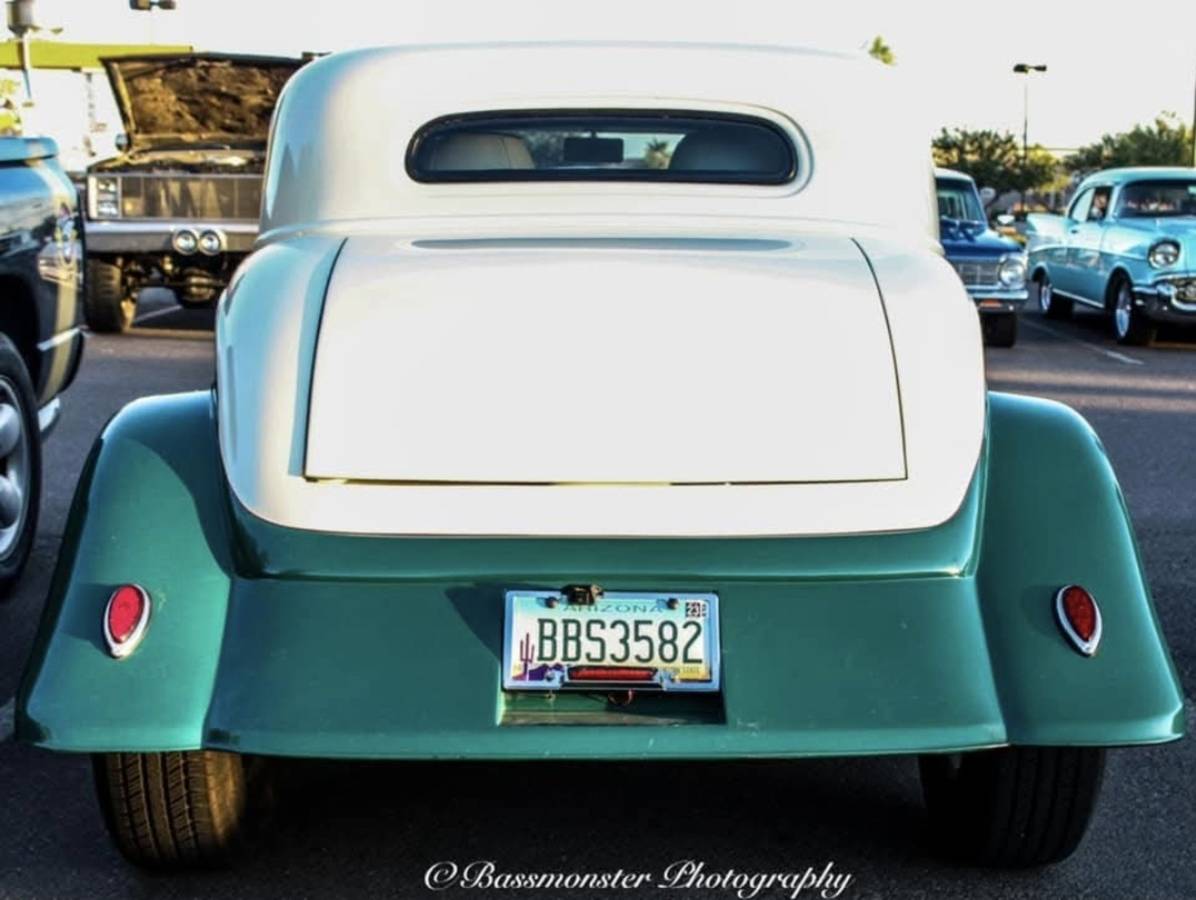 Ford-3w-coupe-1934-custom-4