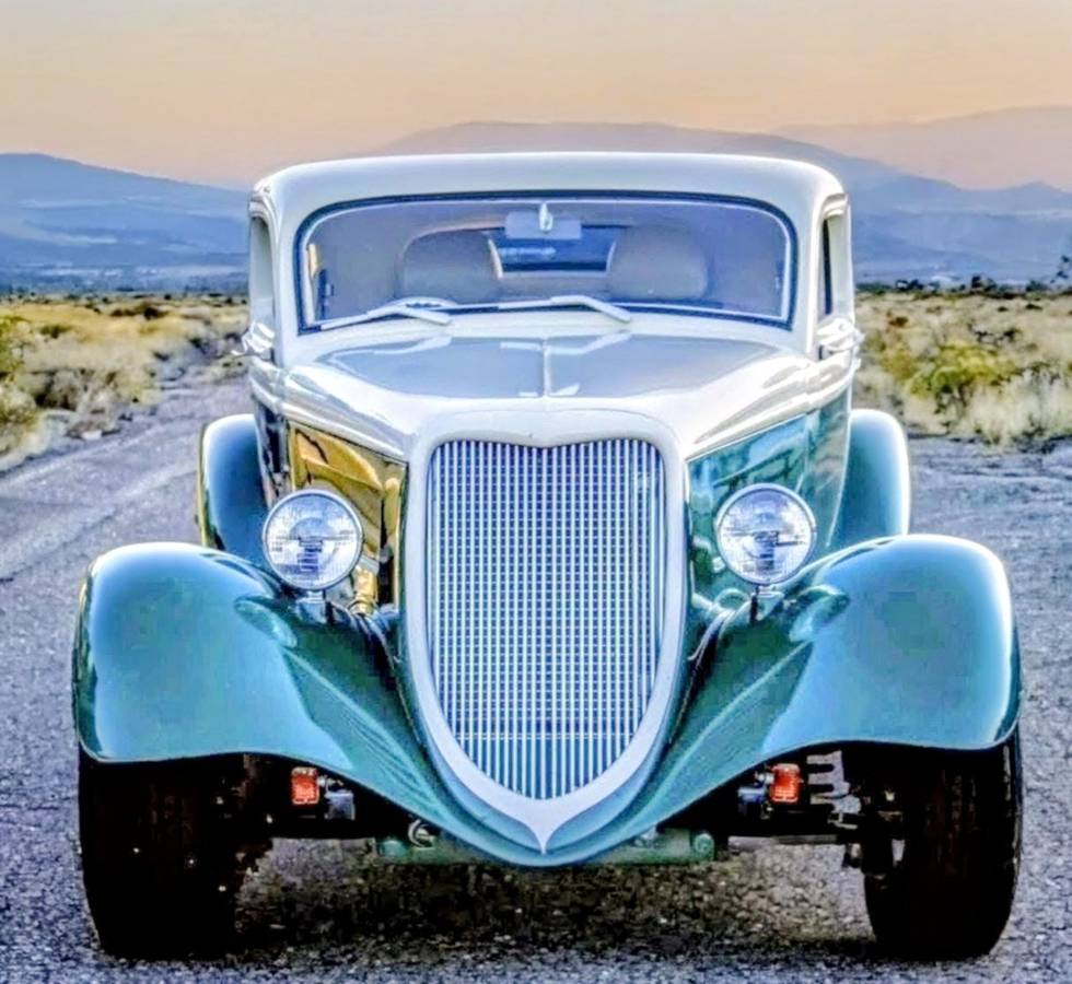 Ford-3w-coupe-1934-custom-9