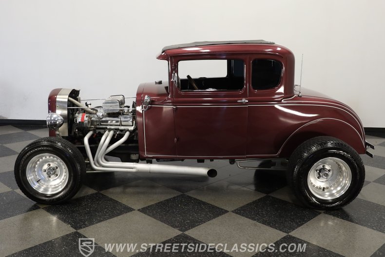 Ford-5-window-1931-Burgundy-Maroon-Black-1