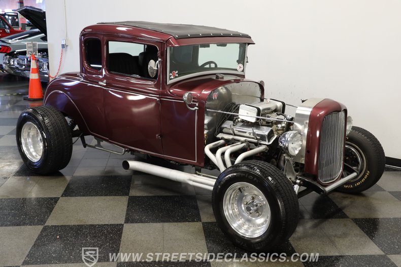 Ford-5-window-1931-Burgundy-Maroon-Black-11