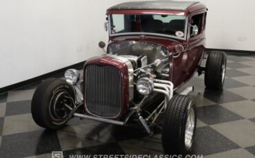 Ford-5-window-1931-Burgundy-Maroon-Black-14