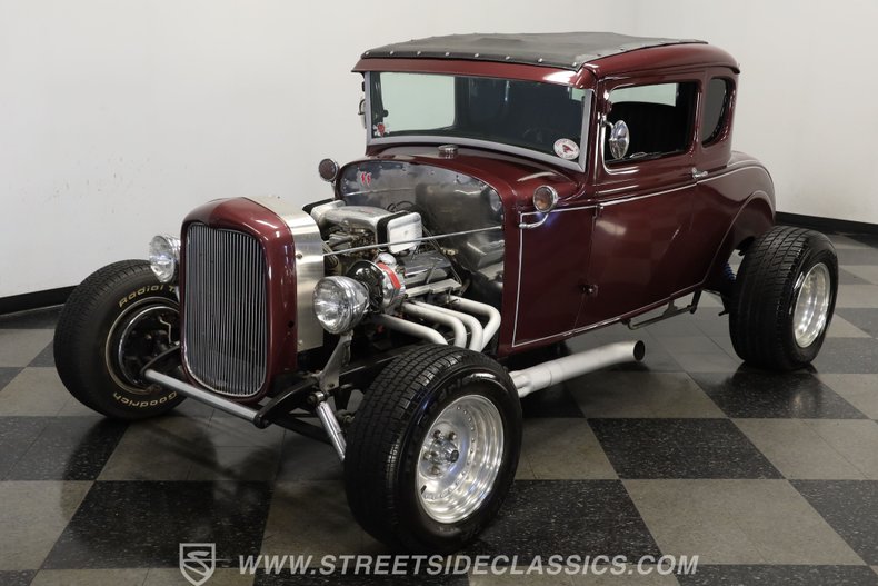 Ford-5-window-1931-Burgundy-Maroon-Black-15
