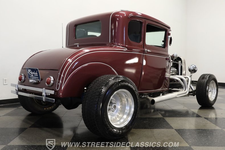 Ford-5-window-1931-Burgundy-Maroon-Black-27