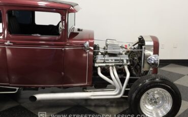 Ford-5-window-1931-Burgundy-Maroon-Black-28