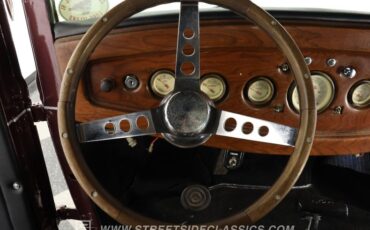 Ford-5-window-1931-Burgundy-Maroon-Black-35