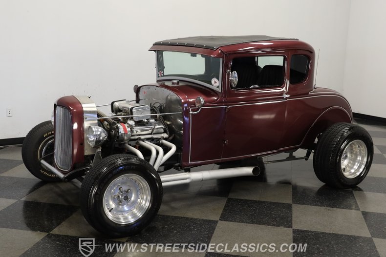 Ford-5-window-1931-Burgundy-Maroon-Black-4