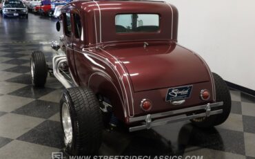 Ford-5-window-1931-Burgundy-Maroon-Black-5