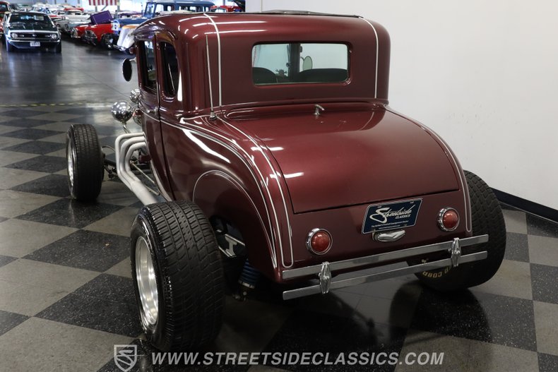 Ford-5-window-1931-Burgundy-Maroon-Black-5