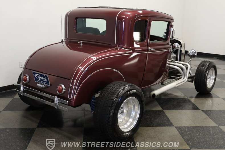 Ford-5-window-1931-Burgundy-Maroon-Black-8