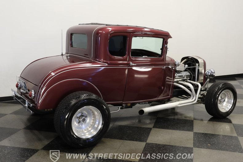 Ford-5-window-1931-Burgundy-Maroon-Black-9