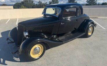 Ford-5-window-coupe-1934-2