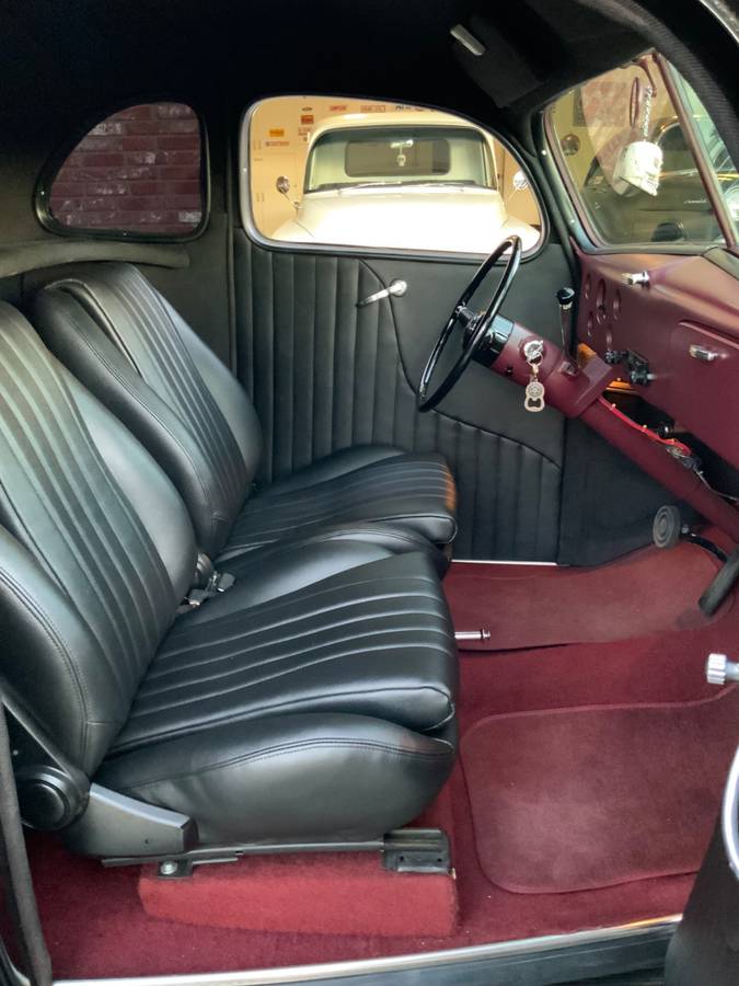 Ford-5-window-coupe-1937-black-10