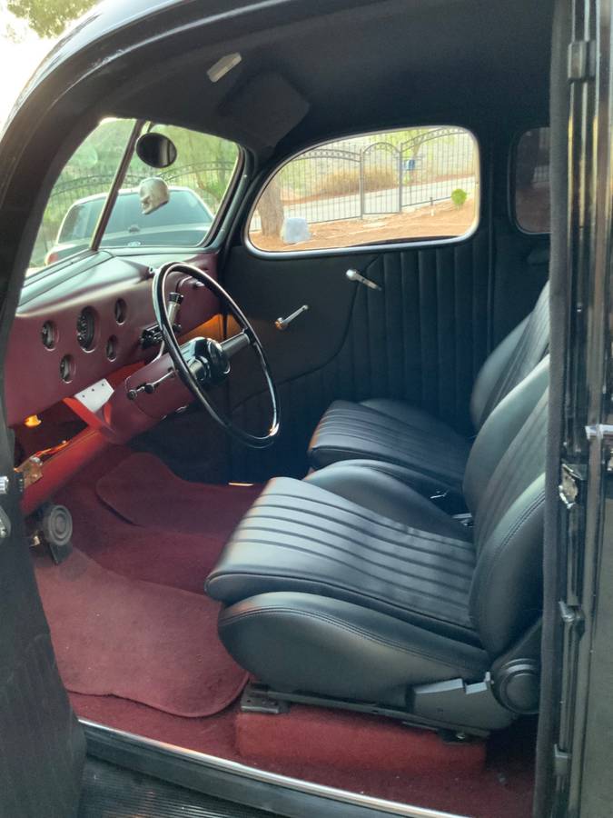 Ford-5-window-coupe-1937-black-6