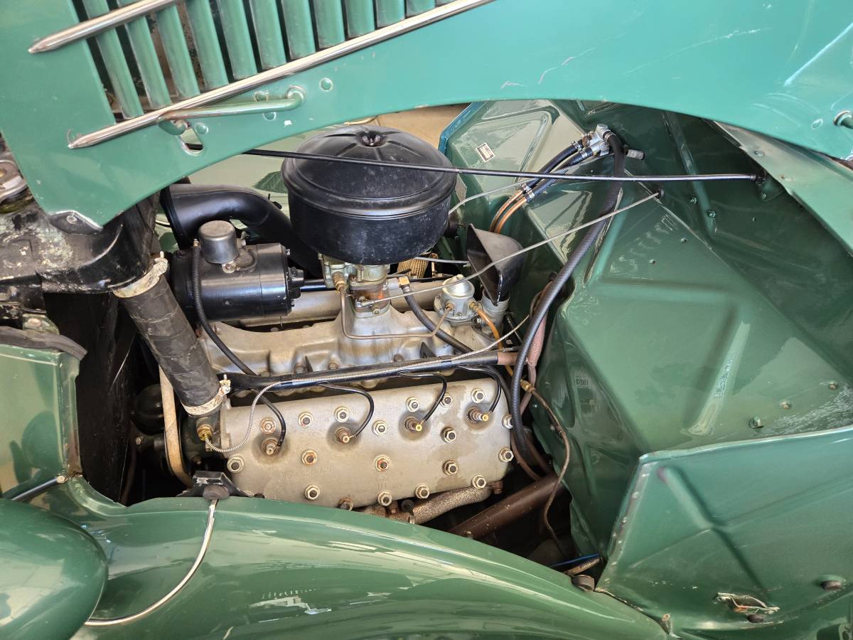 Ford-68-deluxe-coupe-1936-green-10