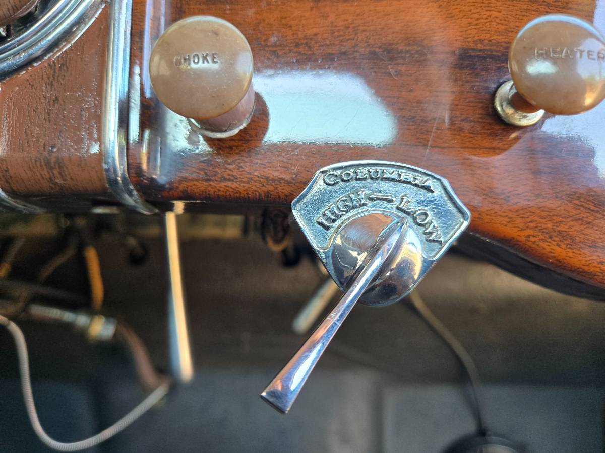 Ford-68-deluxe-coupe-1936-green-12