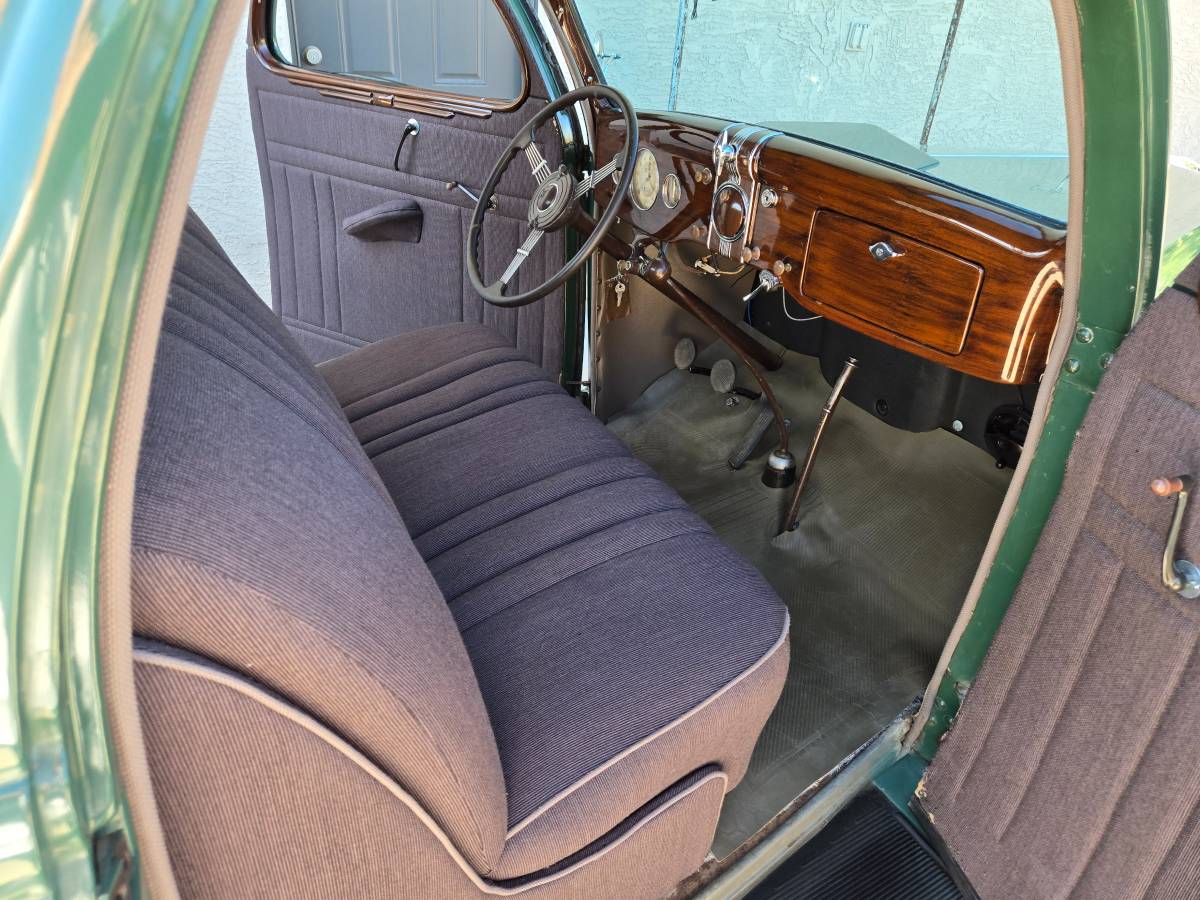 Ford-68-deluxe-coupe-1936-green-4