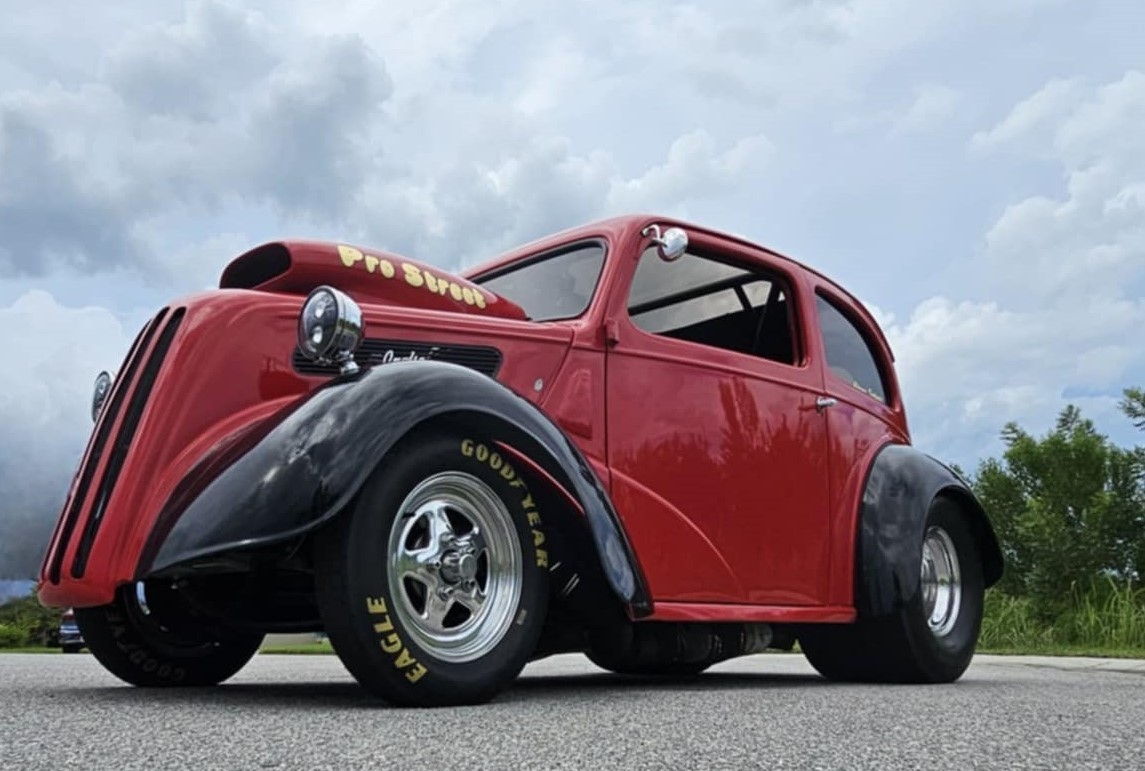 Ford-Anglia-1949-Coupe-2