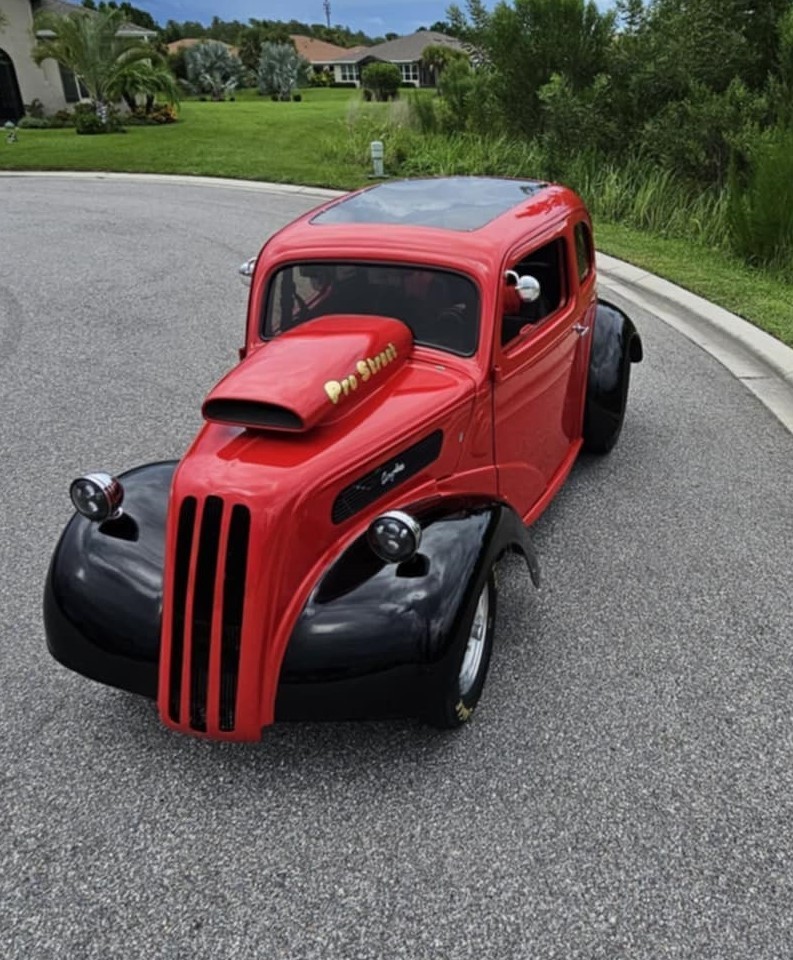 Ford-Anglia-1949-Coupe-3