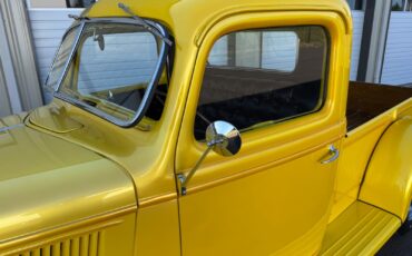 Ford-Award-Winning-Show-Pickup-Truck-Model-7377-1937-Pickup-10