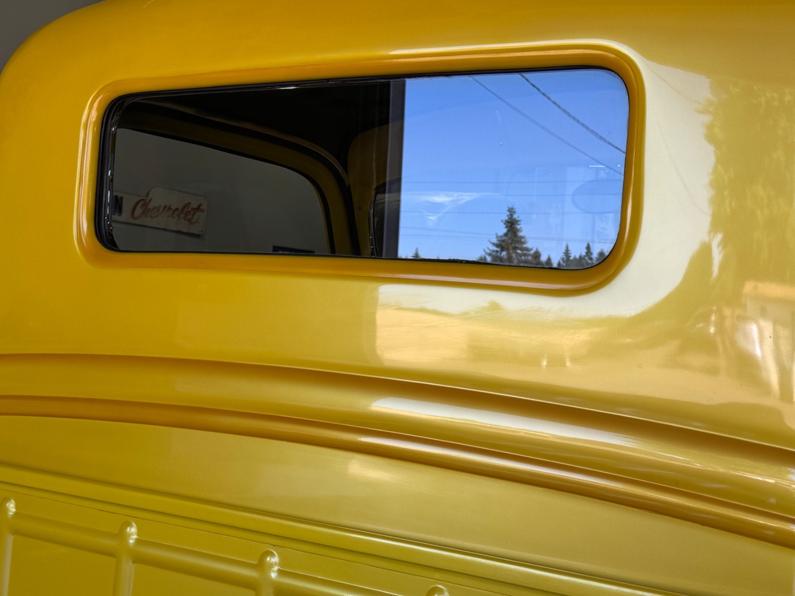 Ford-Award-Winning-Show-Pickup-Truck-Model-7377-1937-Pickup-11