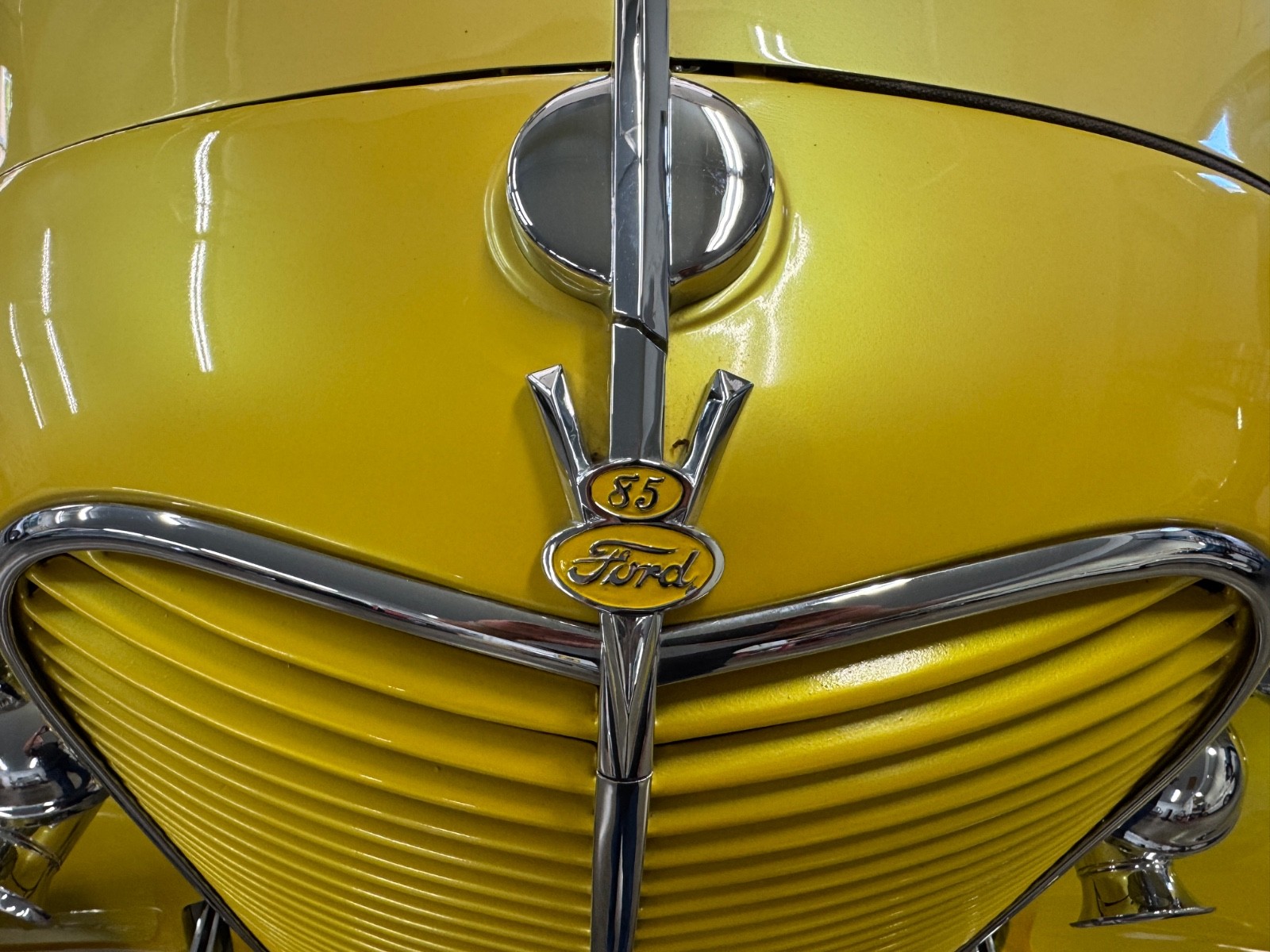 Ford-Award-Winning-Show-Pickup-Truck-Model-7377-1937-Pickup-12