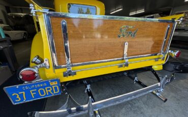 Ford-Award-Winning-Show-Pickup-Truck-Model-7377-1937-Pickup-13