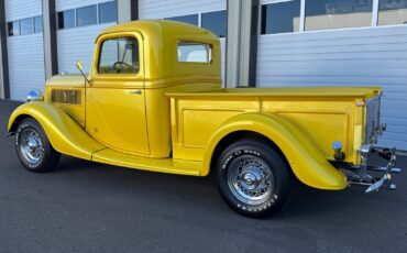 Ford-Award-Winning-Show-Pickup-Truck-Model-7377-1937-Pickup-2
