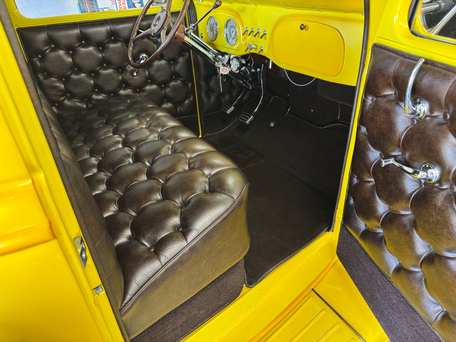 Ford-Award-Winning-Show-Pickup-Truck-Model-7377-1937-Pickup-23