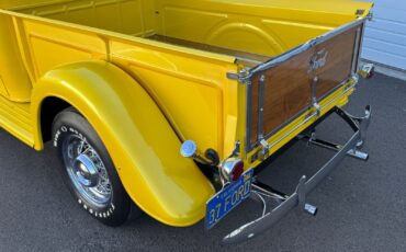 Ford-Award-Winning-Show-Pickup-Truck-Model-7377-1937-Pickup-3