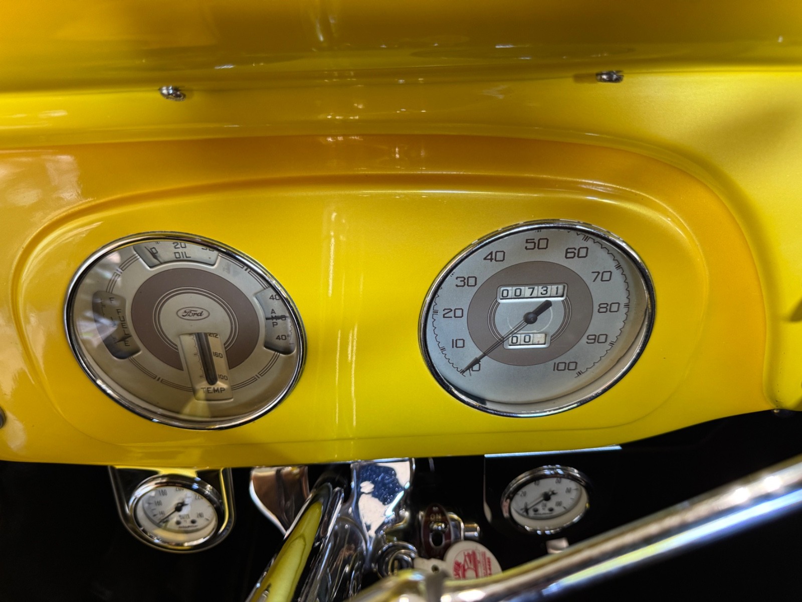 Ford-Award-Winning-Show-Pickup-Truck-Model-7377-1937-Pickup-31