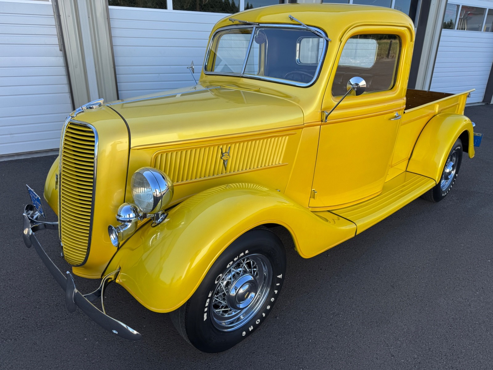 Ford-Award-Winning-Show-Pickup-Truck-Model-7377-1937-Pickup