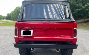 Ford-Bronco-1966-Ford-Red-Black-2