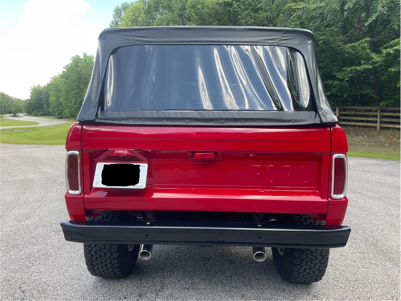 Ford-Bronco-1966-Ford-Red-Black-2