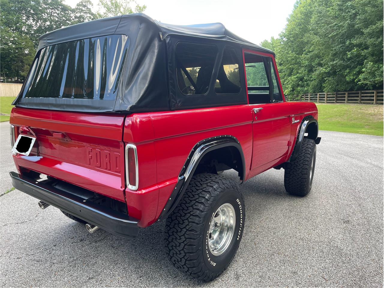 Ford-Bronco-1966-Ford-Red-Black-23