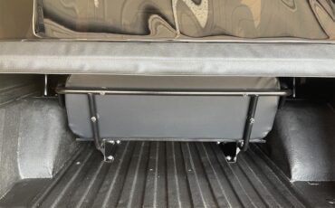 Ford-Bronco-1966-Ford-Red-Black-26