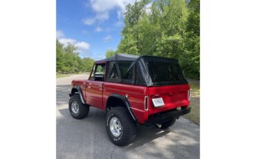 Ford-Bronco-1966-Ford-Red-Black-7