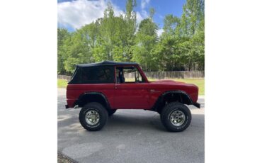 Ford-Bronco-1966-Ford-Red-Black-9